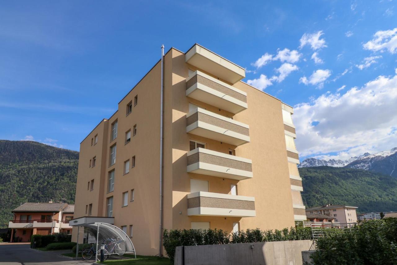 Nice Apartment Ideally Located In Martigny מראה חיצוני תמונה